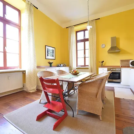 In Satow Mit Garten, Cleaning Included Apartman Gerdshagen