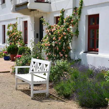 Apartman In Satow Mit Garten, Cleaning Included