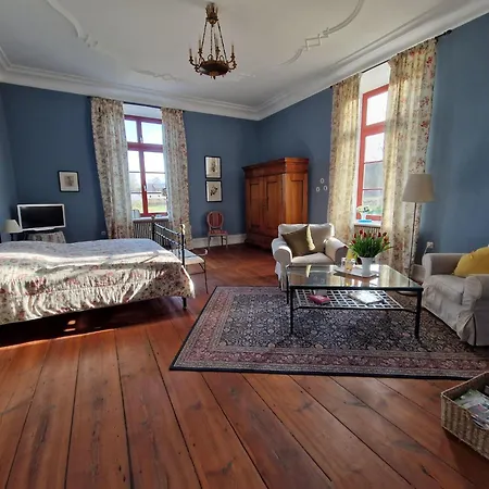 Apartman In Satow Mit Garten, Cleaning Included Gerdshagen